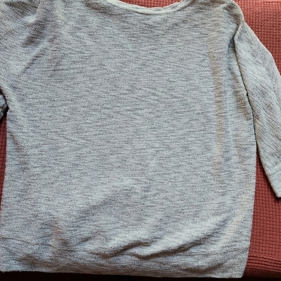 Denver Hayes Side Zippered 3/4 Sleeve Sweatshirt - Picture 2 of 16